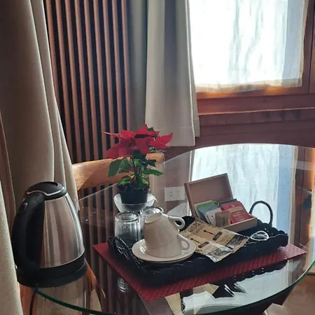 B&B Lo Miete Di Nonni 샴폴루크